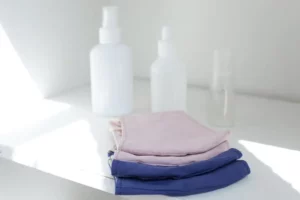 washing workout clothes, how to wash workout clothes with baking soda, washing gym clothes with baking soda, washing clothes with baking soda, benefits of washing clothes with baking soda